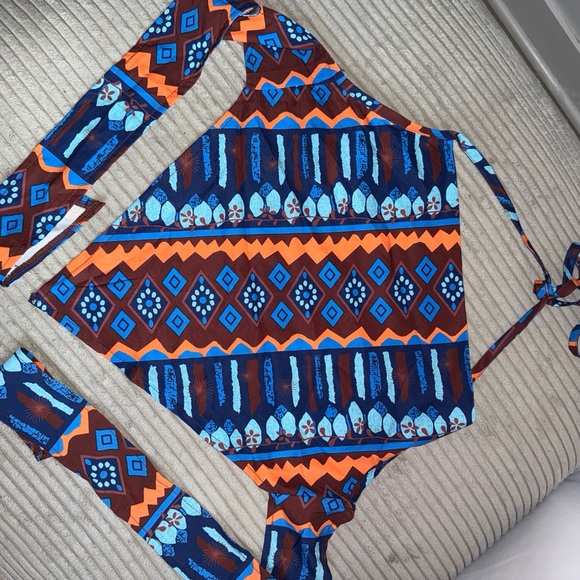 Colorful Geometric Halter - Picture 3 of 4